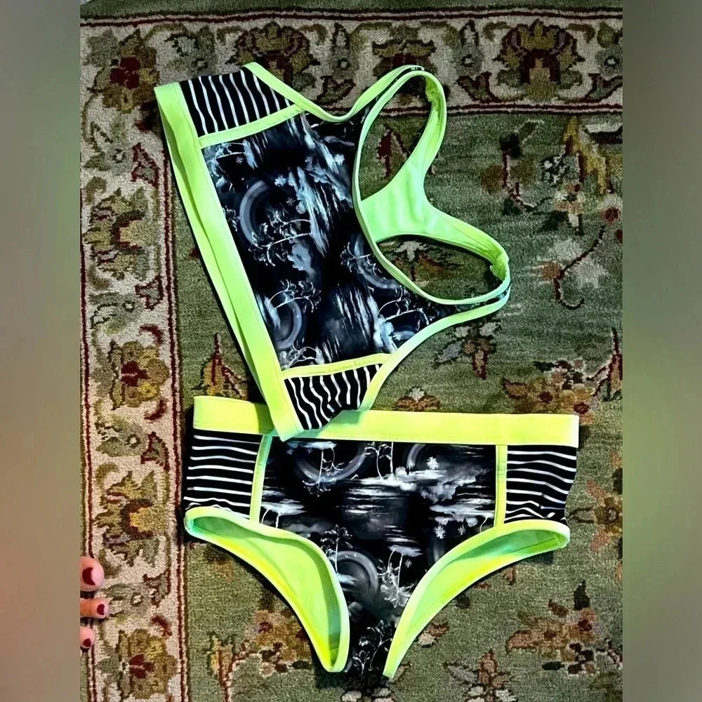 GIRLS WONDER NATION BATHING SUIT SIZE LG 10/12 EUC